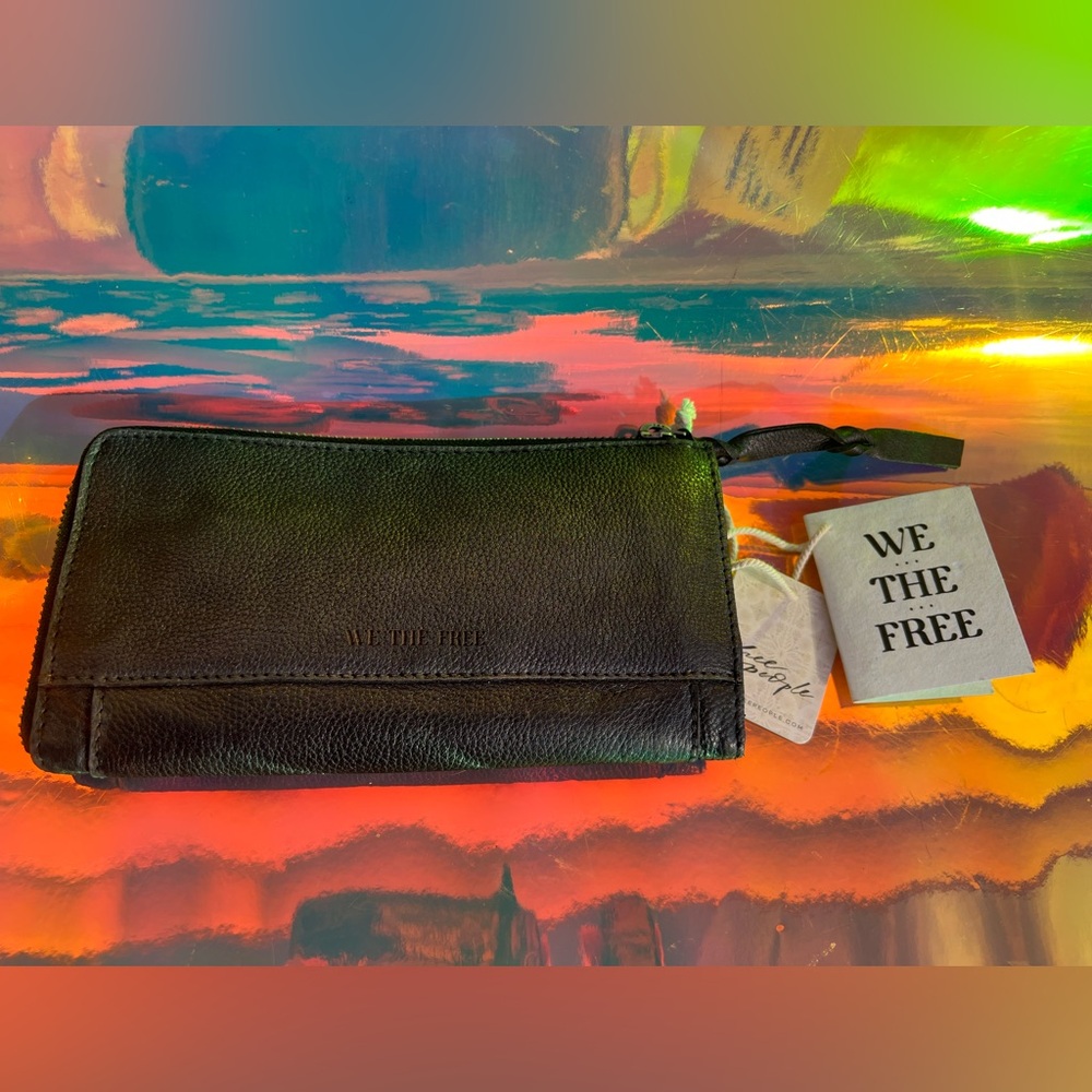 NWT Free People We The free Emerson Black Leather  Wallet - Picture 10 of 12